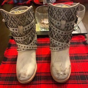 FreeBird Boots Size W10